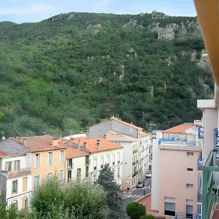 A Les Bains 28m² Balcon Et Parking * Amelie-les-Bains-Palalda